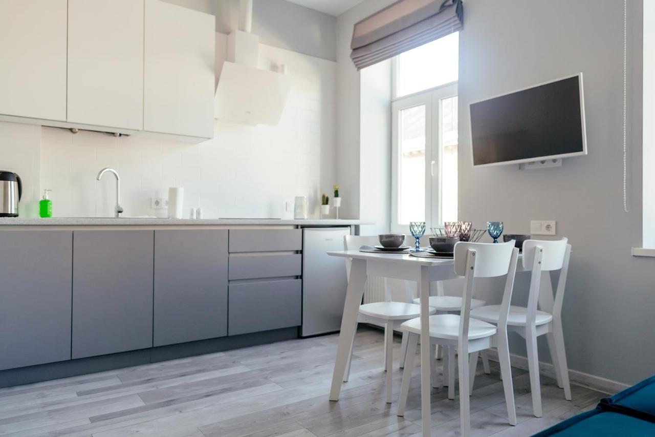 Lara Apartament 2 Apartman Lviv Kültér fotó